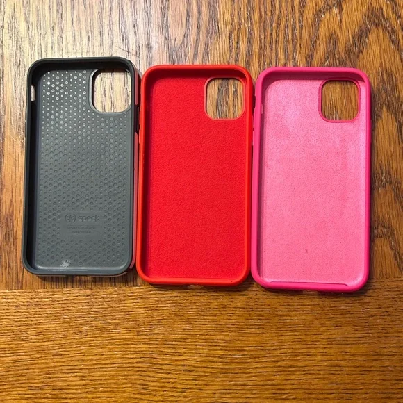 iPhone 11 Pink and Red cases - Picture 2 of 2